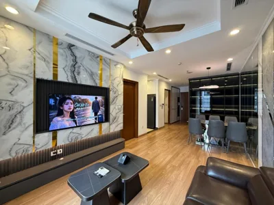 Apartamento Deluxe de dos dormitorios con balcón — Lumi Home - Hai Bà Trưng Hà Nội